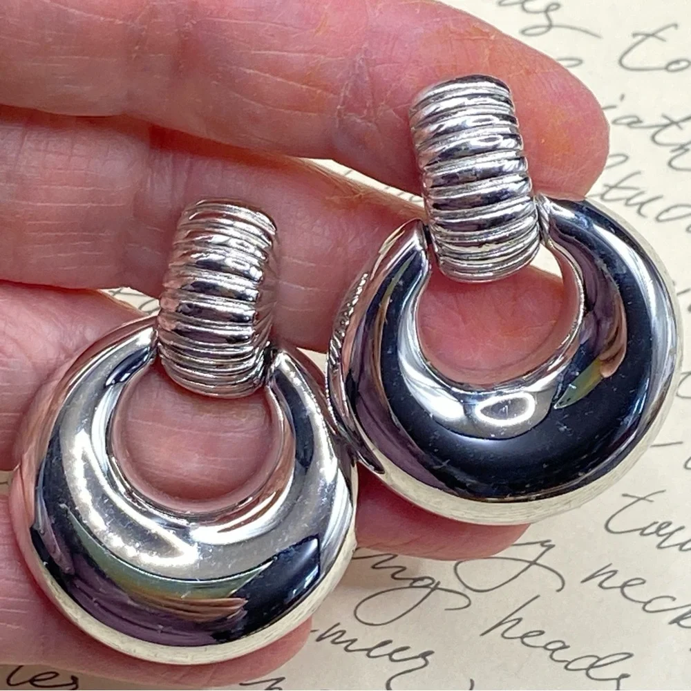 MONET Vintage Clip On Door Knocker Silver Tone Earrings - Picture 7 of 7